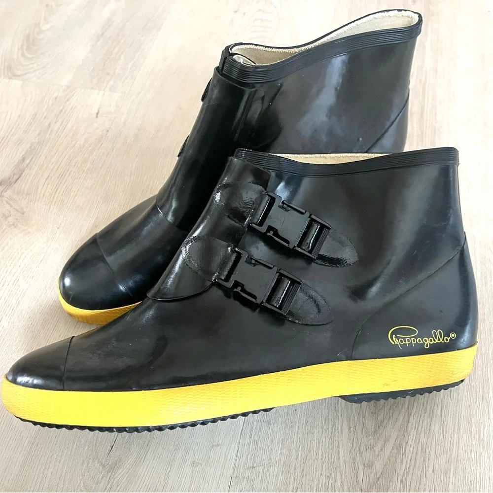 Pappagallo Black and Yellow Ankle Rain Boots, Sz 10